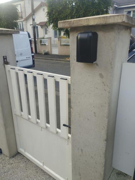 Le Petit Viry Apartment Exterior photo